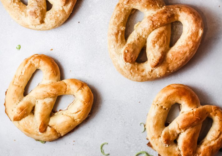 Easy Homemade Chewy pretzels